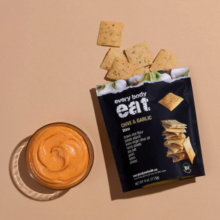 every-body-eat-crackers