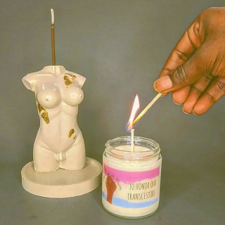 we-live-in-truth-candle